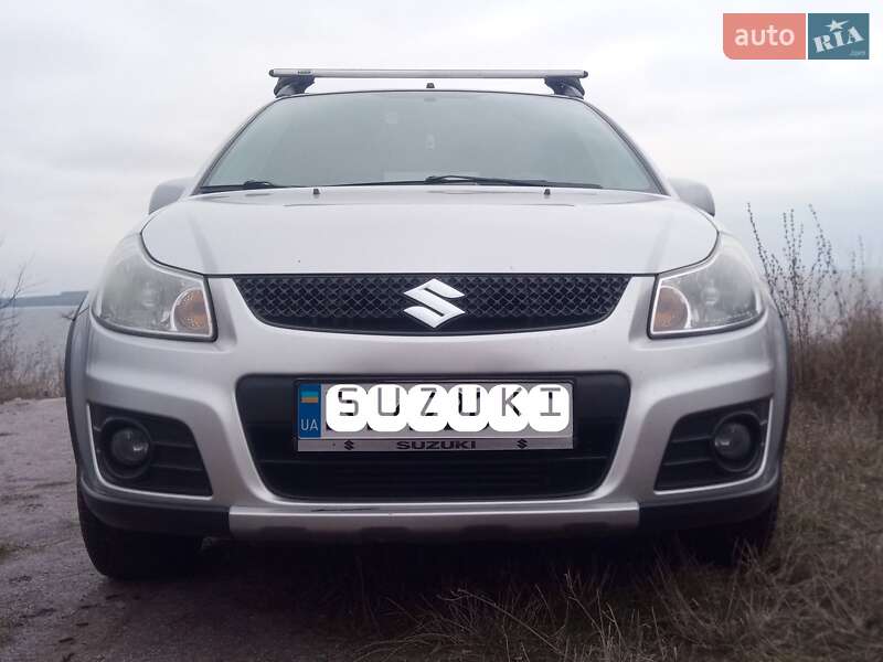 Седан Suzuki SX4 2013 в Светловодске