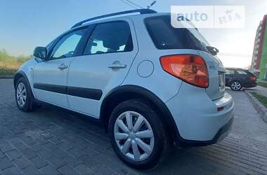 Позашляховик / Кросовер Suzuki SX4 2011 в Львові