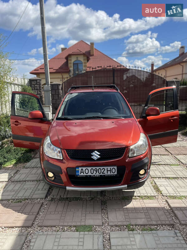 Позашляховик / Кросовер Suzuki SX4 2012 в Ужгороді