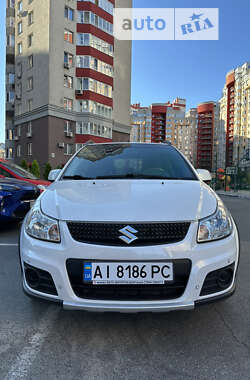 Позашляховик / Кросовер Suzuki SX4 2013 в Києві