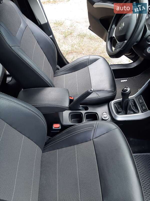 Позашляховик / Кросовер Suzuki SX4 2020 в Харкові