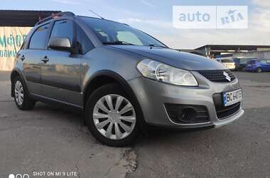 Позашляховик / Кросовер Suzuki SX4 2013 в Києві