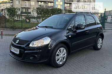 Позашляховик / Кросовер Suzuki SX4 2012 в Львові