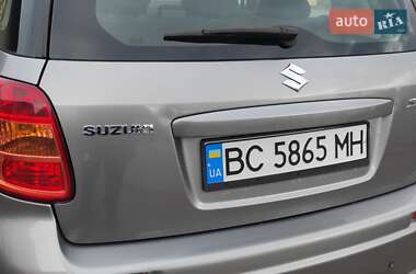 Седан Suzuki SX4 2010 в 