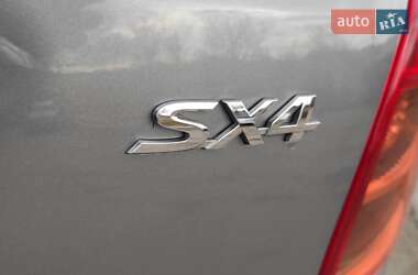 Седан Suzuki SX4 2010 в 
