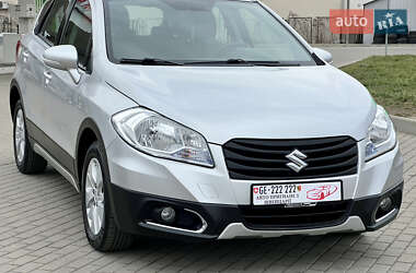 Позашляховик / Кросовер Suzuki SX4 2015 в Житомирі