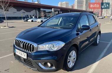 Внедорожник / Кроссовер Suzuki SX4 2018 в Киеве