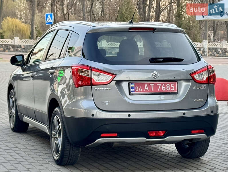 Внедорожник / Кроссовер Suzuki SX4 2016 в Житомире