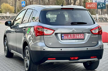 Внедорожник / Кроссовер Suzuki SX4 2016 в 