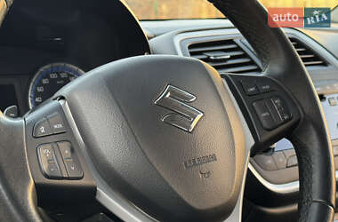 Внедорожник / Кроссовер Suzuki SX4 2016 в 