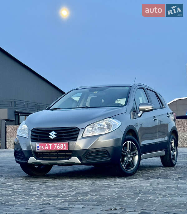 Внедорожник / Кроссовер Suzuki SX4 2016 в Житомире