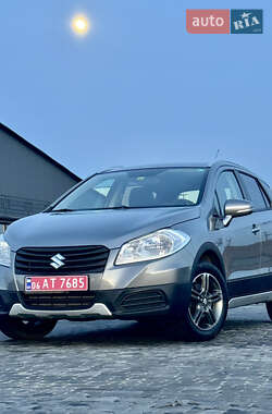 Внедорожник / Кроссовер Suzuki SX4 2016 в 