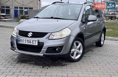Внедорожник / Кроссовер Suzuki SX4 2013 в 