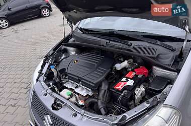 Внедорожник / Кроссовер Suzuki SX4 2013 в 