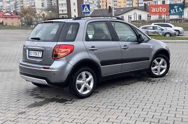 Внедорожник / Кроссовер Suzuki SX4 2013 в 