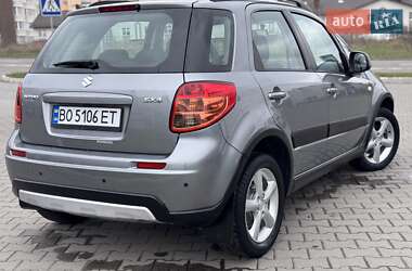 Внедорожник / Кроссовер Suzuki SX4 2013 в 