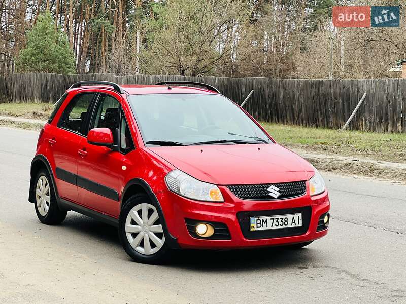 Внедорожник / Кроссовер Suzuki SX4 2014 в 