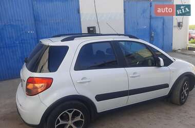 Внедорожник / Кроссовер Suzuki SX4 2011 в 