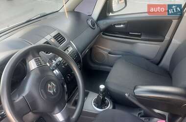 Внедорожник / Кроссовер Suzuki SX4 2011 в 