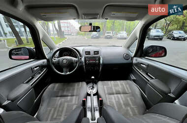 Внедорожник / Кроссовер Suzuki SX4 2011 в 
