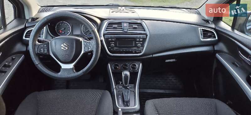 Позашляховик / Кросовер Suzuki SX4 2017 в Диканьці