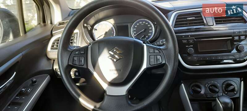 Позашляховик / Кросовер Suzuki SX4 2017 в Диканьці