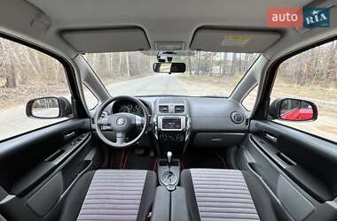 Позашляховик / Кросовер Suzuki SX4 2014 в 