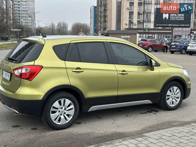 Внедорожник / Кроссовер Suzuki SX4 2014 в Черкассах
