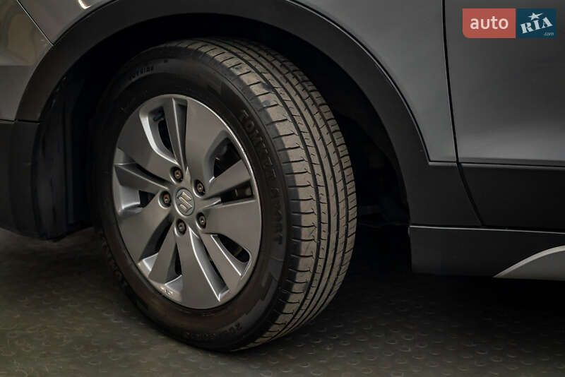 Внедорожник / Кроссовер Suzuki SX4 2013 в Киеве