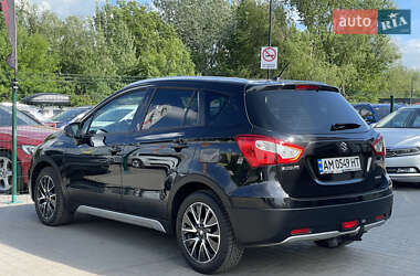 Внедорожник / Кроссовер Suzuki SX4 2015 в 