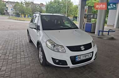 Позашляховик / Кросовер Suzuki SX4 2012 в 