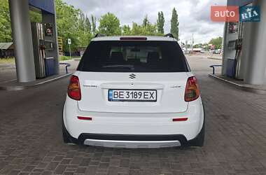 Позашляховик / Кросовер Suzuki SX4 2012 в 