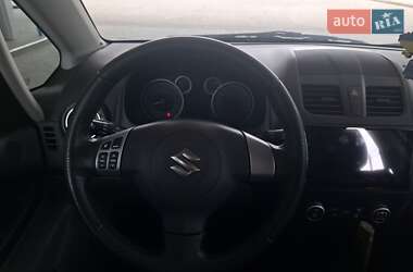 Позашляховик / Кросовер Suzuki SX4 2012 в 