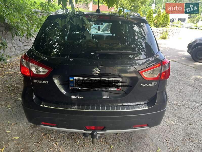 Позашляховик / Кросовер Suzuki SX4 2015 в Києві