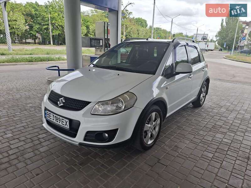 Внедорожник / Кроссовер Suzuki SX4 2012 в Николаеве