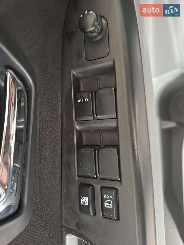 Внедорожник / Кроссовер Suzuki SX4 2012 в Николаеве