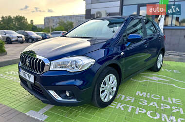 Внедорожник / Кроссовер Suzuki SX4 2017 в 