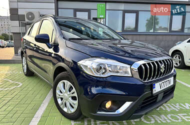 Внедорожник / Кроссовер Suzuki SX4 2017 в 