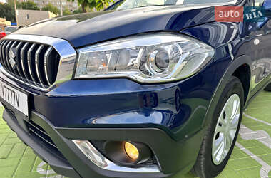 Внедорожник / Кроссовер Suzuki SX4 2017 в 