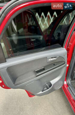 Внедорожник / Кроссовер Suzuki SX4 2011 в 
