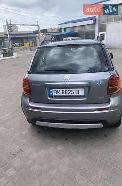 Внедорожник / Кроссовер Suzuki SX4 2012 в Вараше