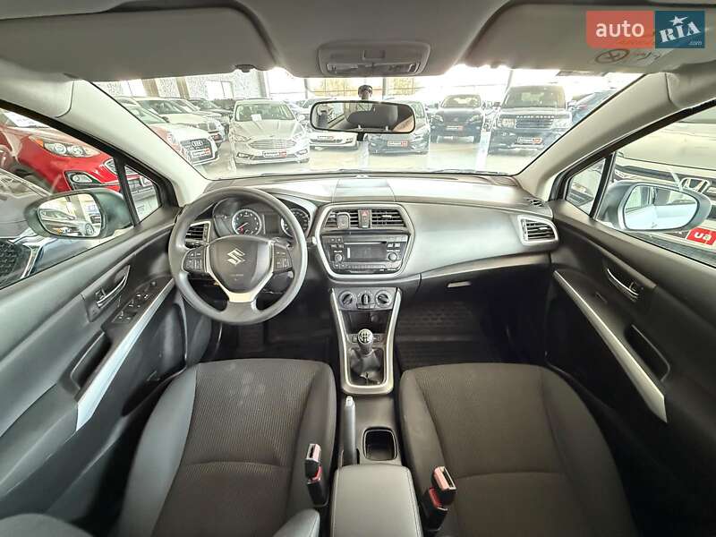 Позашляховик / Кросовер Suzuki SX4 2018 в Одесі