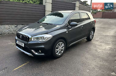 Внедорожник / Кроссовер Suzuki SX4 2017 в Сквире