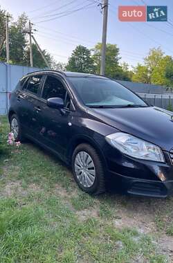Внедорожник / Кроссовер Suzuki SX4 2015 в Киеве