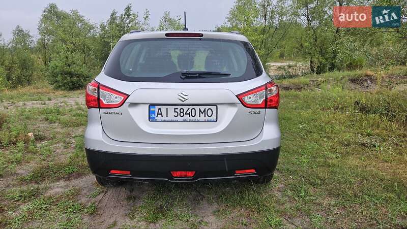 Внедорожник / Кроссовер Suzuki SX4 2021 в Киеве