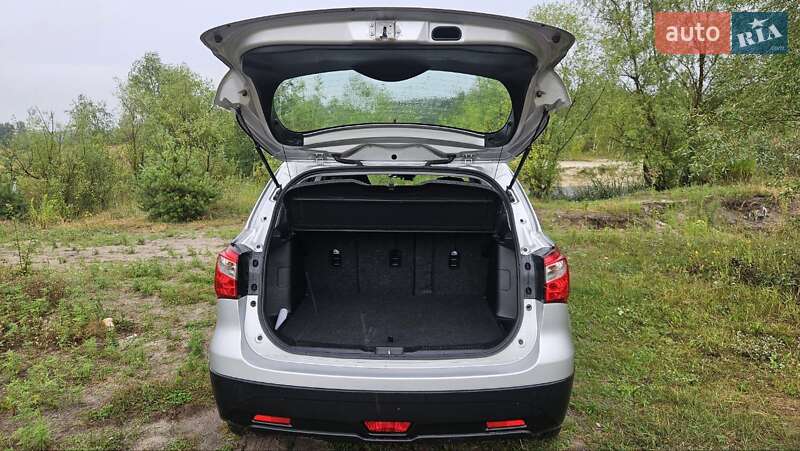 Внедорожник / Кроссовер Suzuki SX4 2021 в Киеве