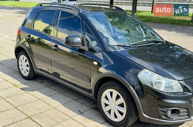 Позашляховик / Кросовер Suzuki SX4 2013 в Києві