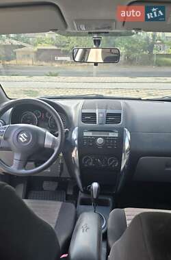 Внедорожник / Кроссовер Suzuki SX4 2013 в 