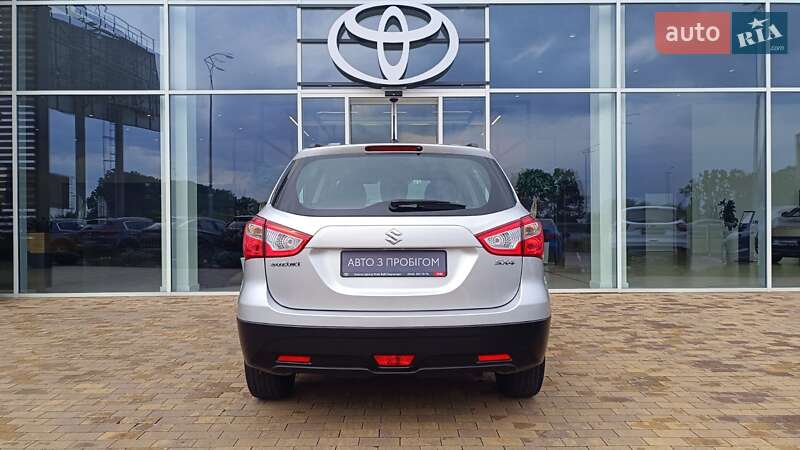 Внедорожник / Кроссовер Suzuki SX4 2021 в Киеве