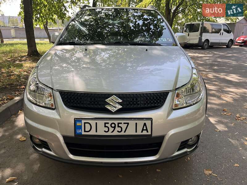 Внедорожник / Кроссовер Suzuki SX4 2010 в Харькове